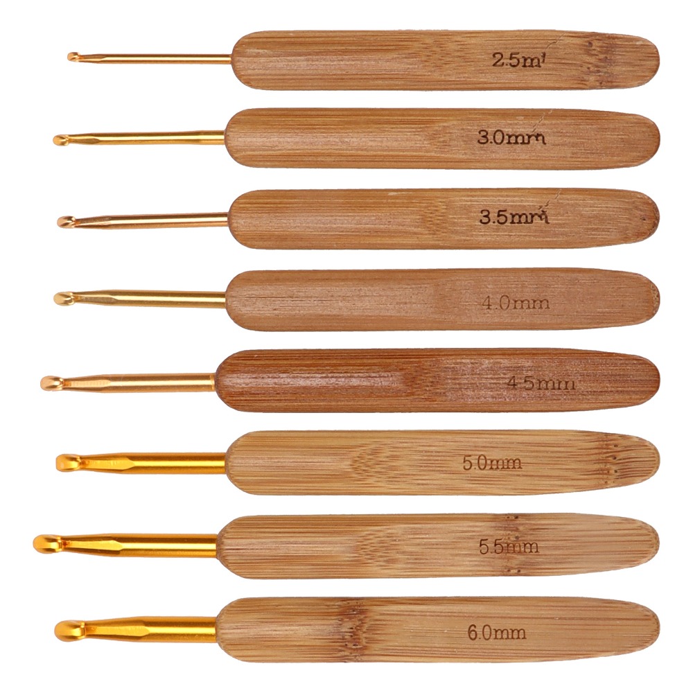 Wooden Crochet Hooks Ergonomic Handle - 8pcs 2.5-6mm Sizes Crochet Hook Set